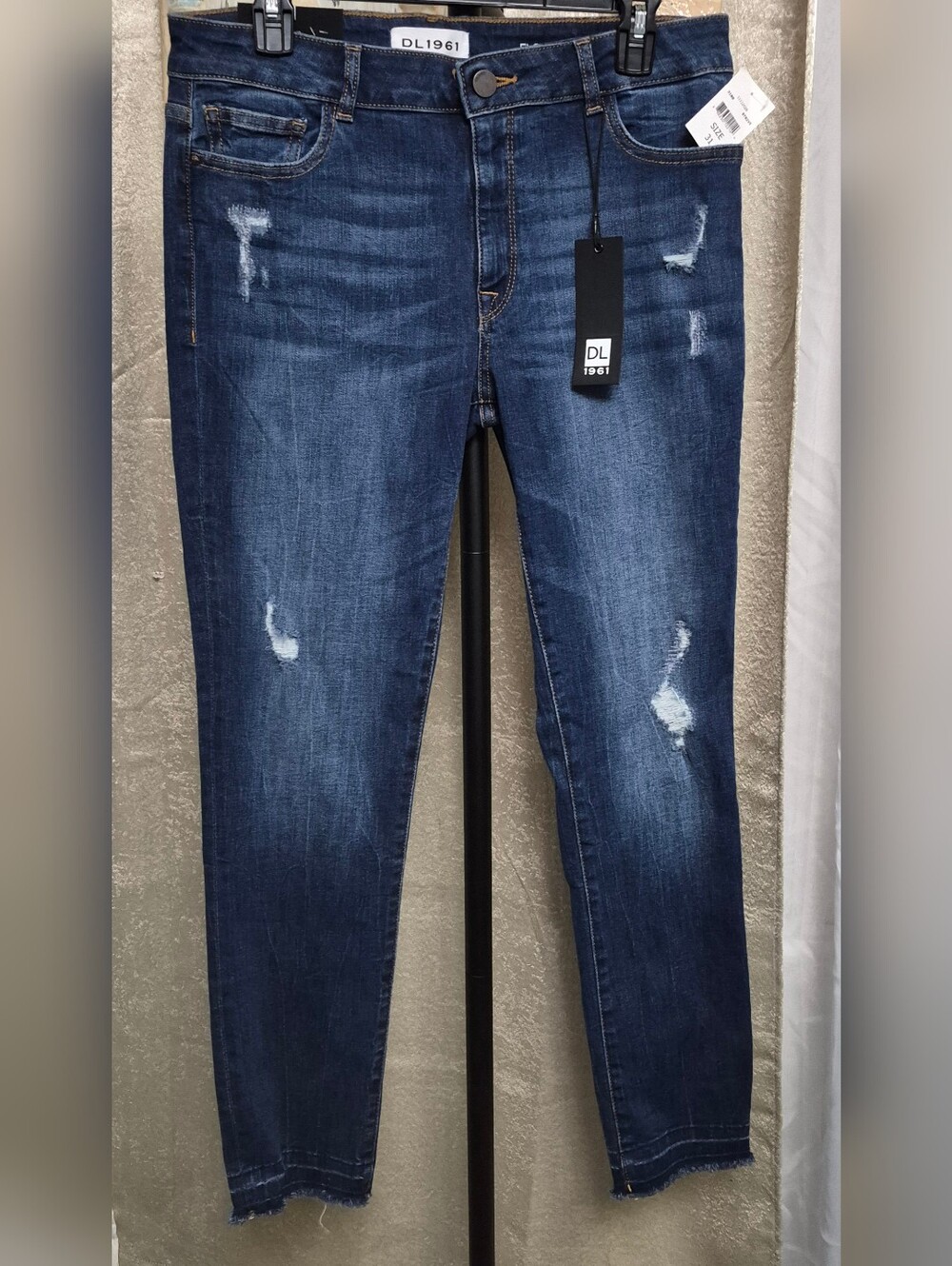 DL1961 FLORENCE DISTRESSED JEANS NWT